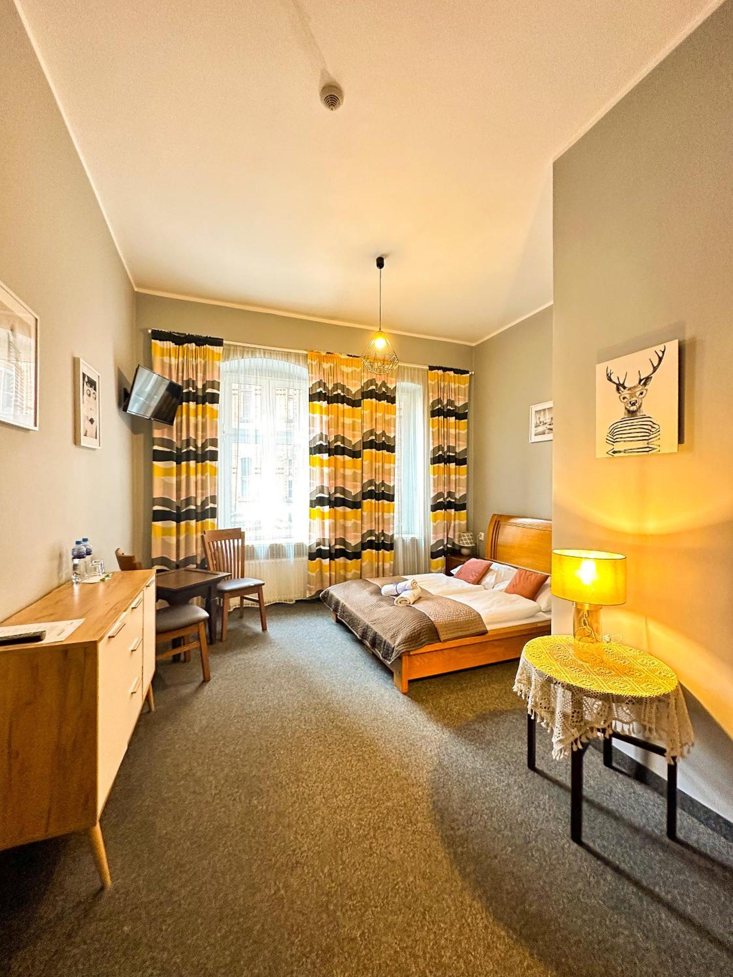 Expolis Residence - City Center Mtp Targi - 24H #Betterthanyourex Poznan Ngoại thất bức ảnh