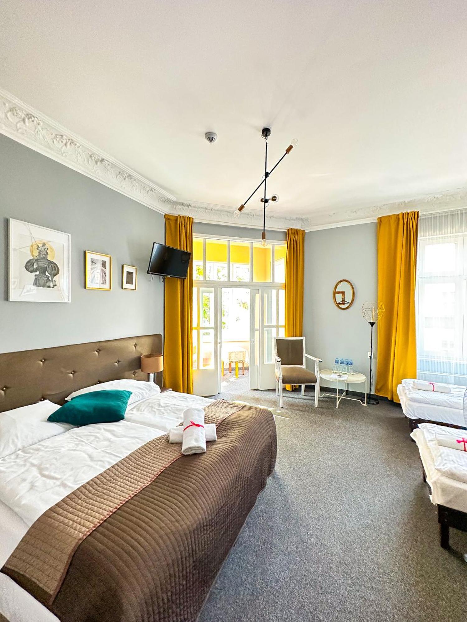 Expolis Residence - City Center Mtp Targi - 24H #Betterthanyourex Poznan Ngoại thất bức ảnh