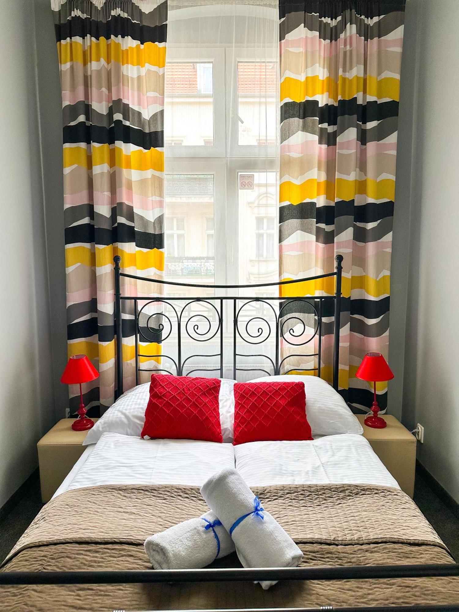 Expolis Residence - City Center Mtp Targi - 24H #Betterthanyourex Poznan Ngoại thất bức ảnh